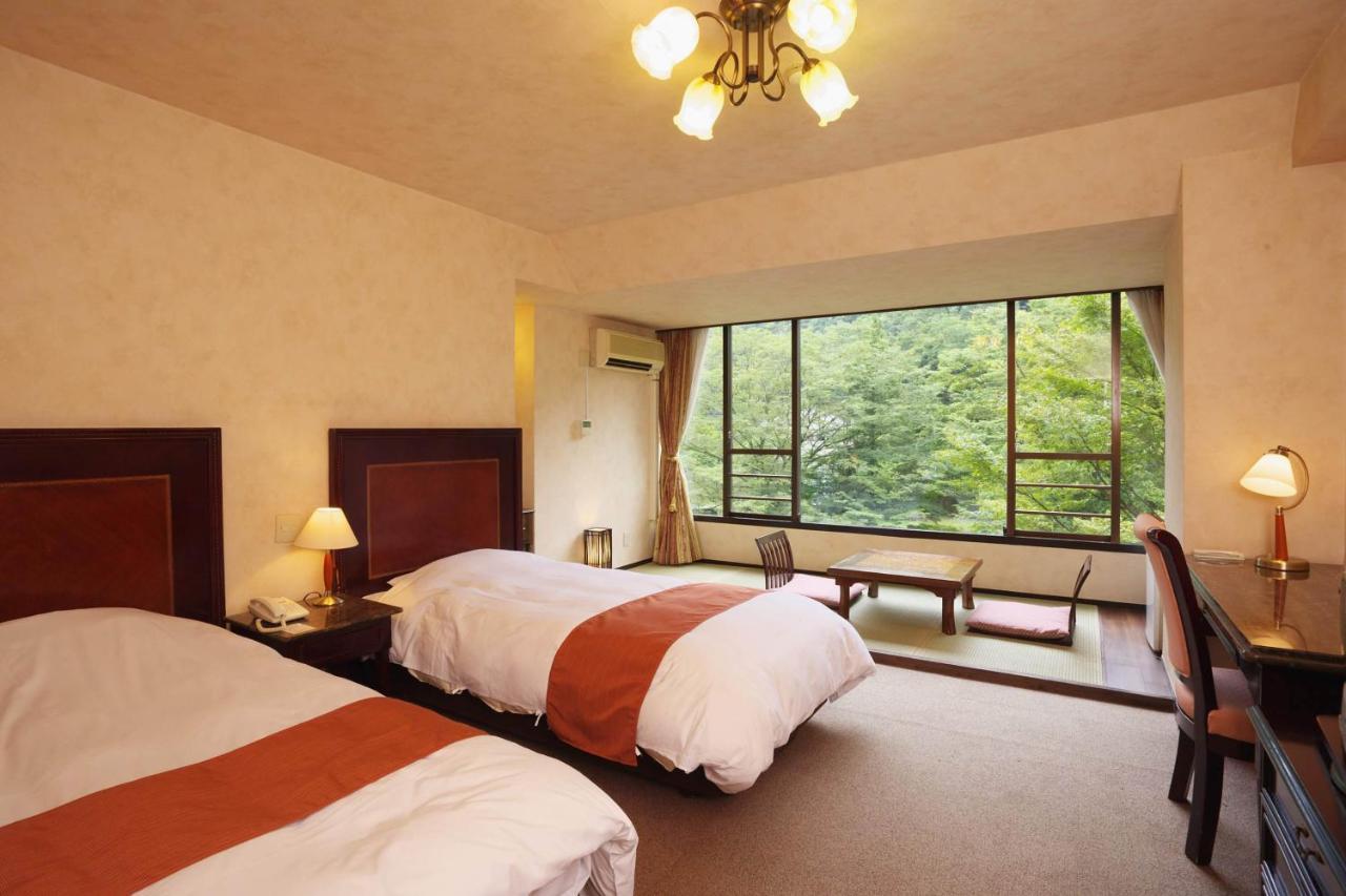 Tonosawa Quatre Saisons Hotel Hakone Exterior photo